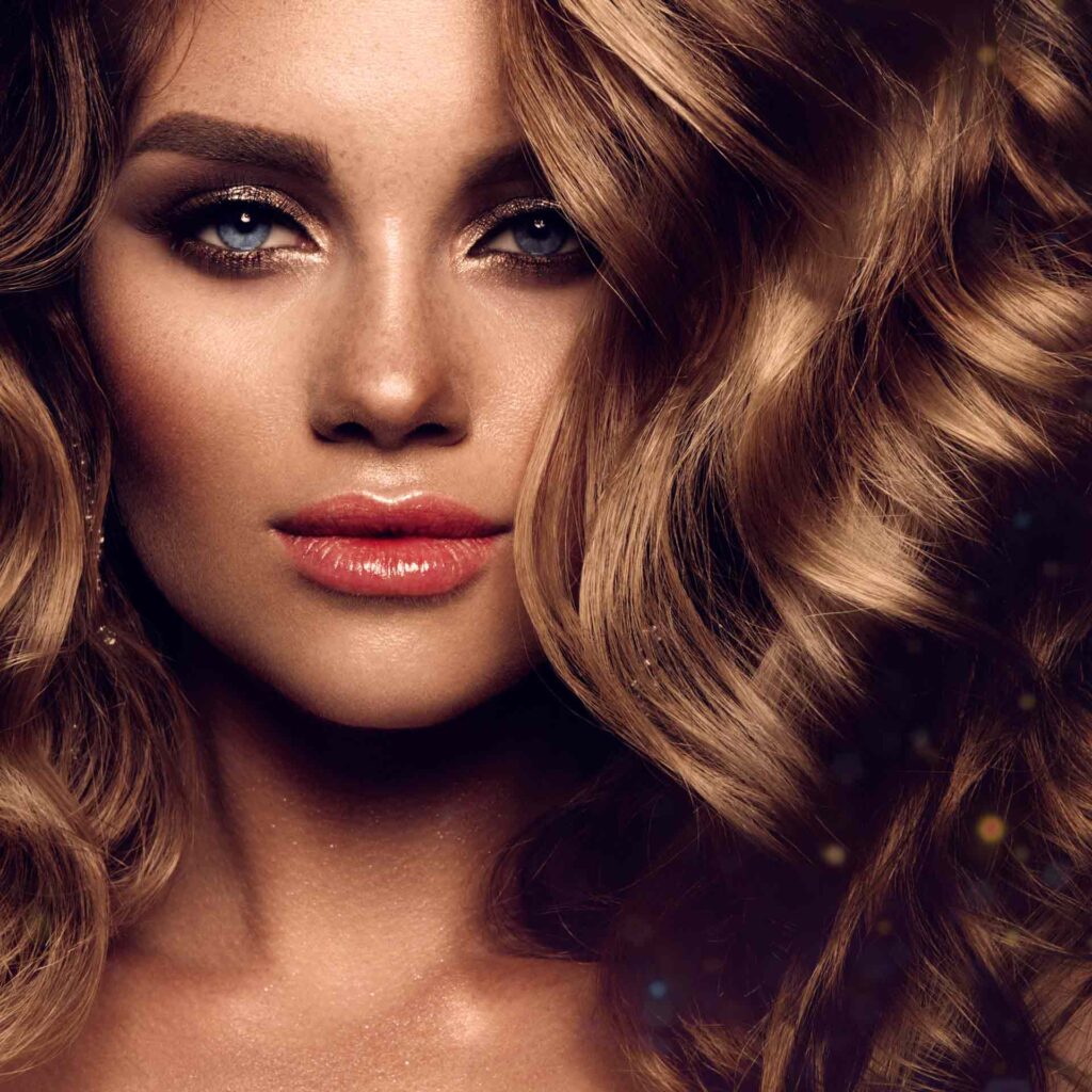 Melena sana, hidratada y con mucho pelo de Peluqueros de Moda